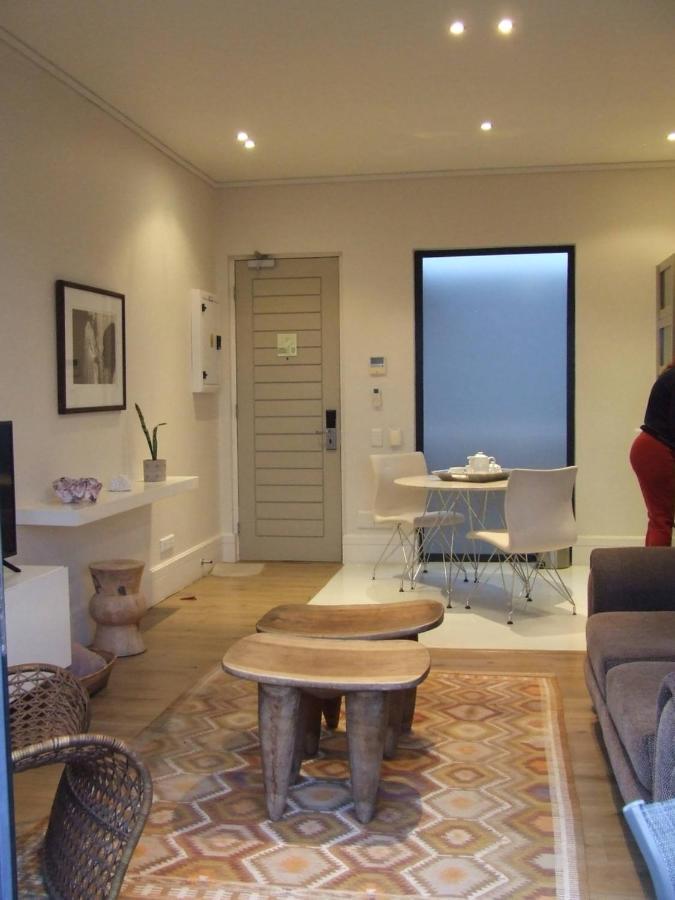 קניסנה 210 Gallery Luxury Studio Apartment מראה חיצוני תמונה