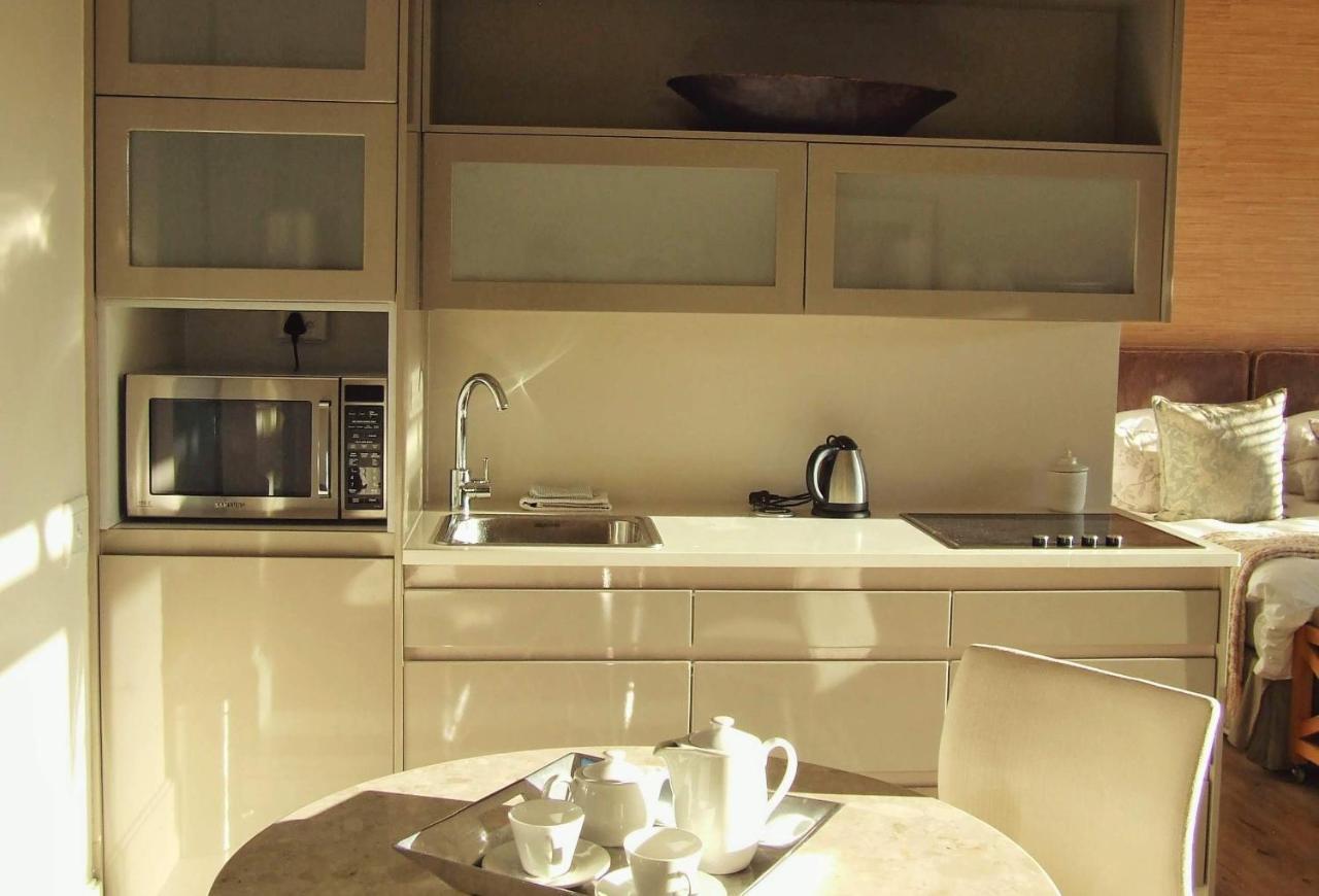 קניסנה 210 Gallery Luxury Studio Apartment מראה חיצוני תמונה