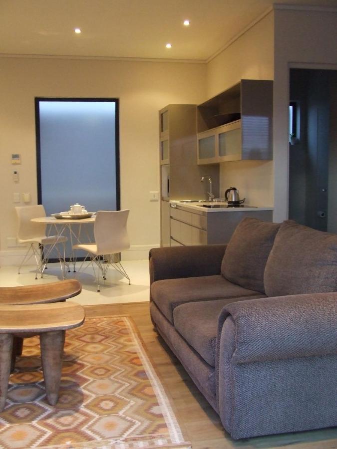 קניסנה 210 Gallery Luxury Studio Apartment מראה חיצוני תמונה