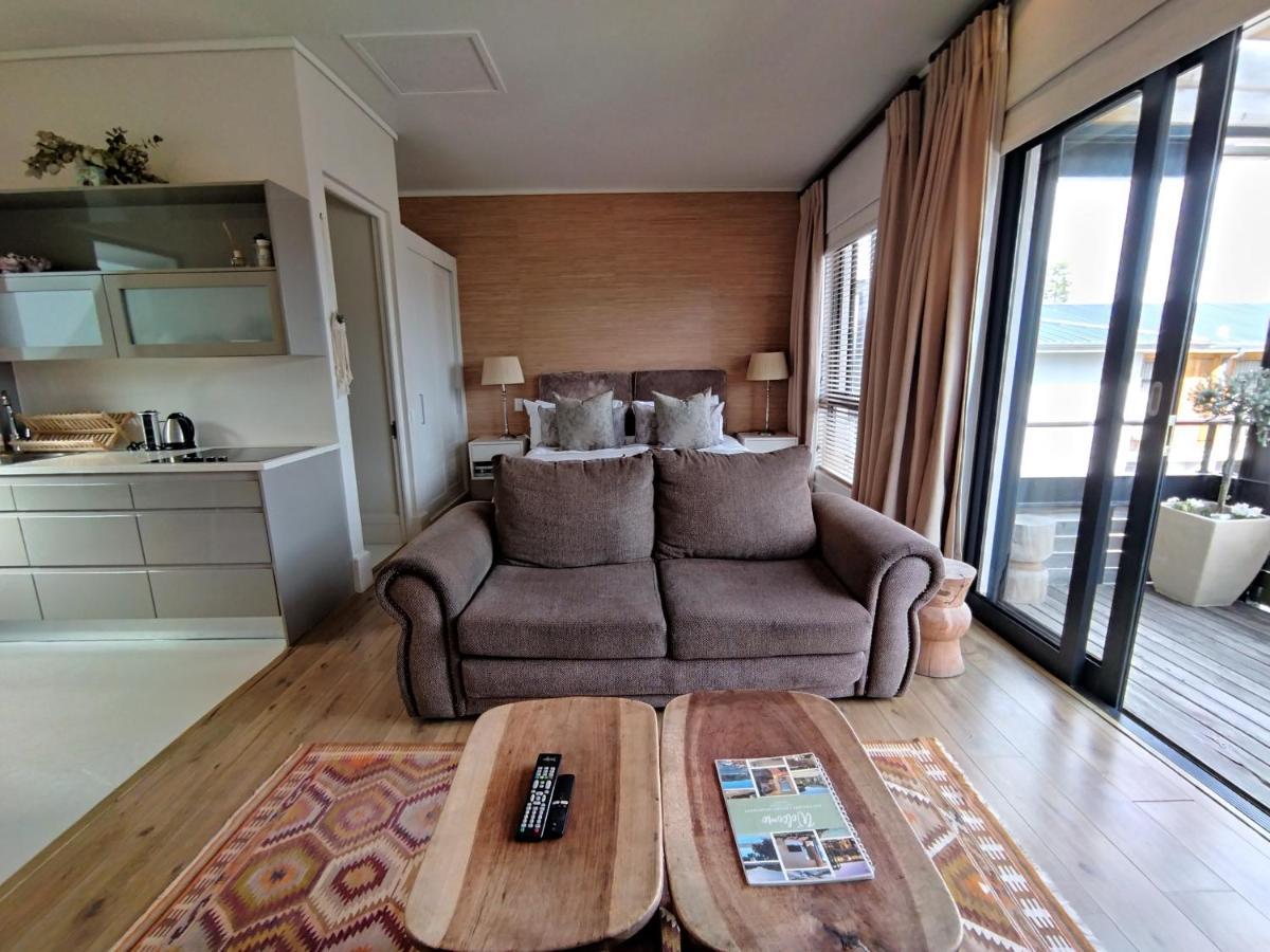 קניסנה 210 Gallery Luxury Studio Apartment מראה חיצוני תמונה